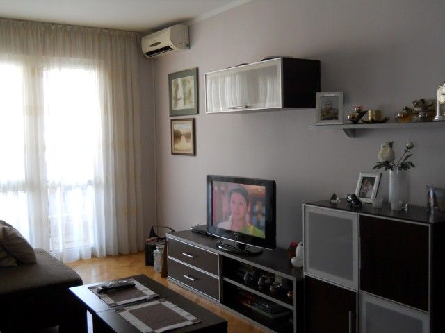 Квартира в Баре, Черногория, 58 м2 - фото 1