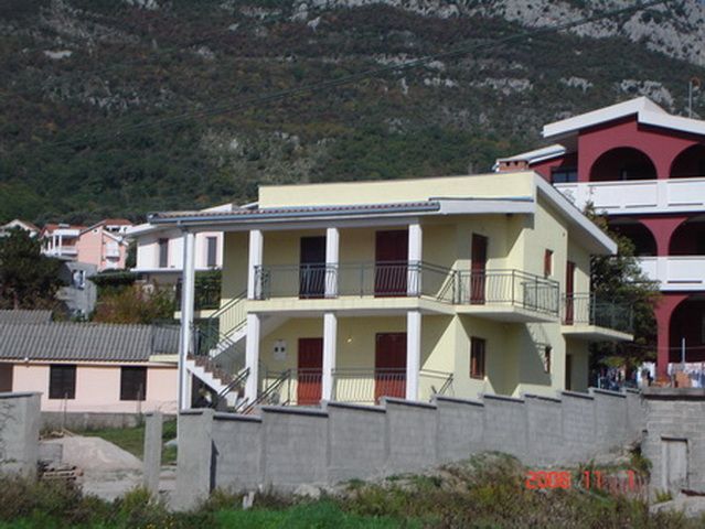 Дом в Шушани, Черногория, 240 м2 - фото 1