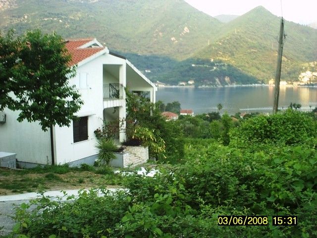 Дом в Каменари, Черногория, 150 м2 - фото 1