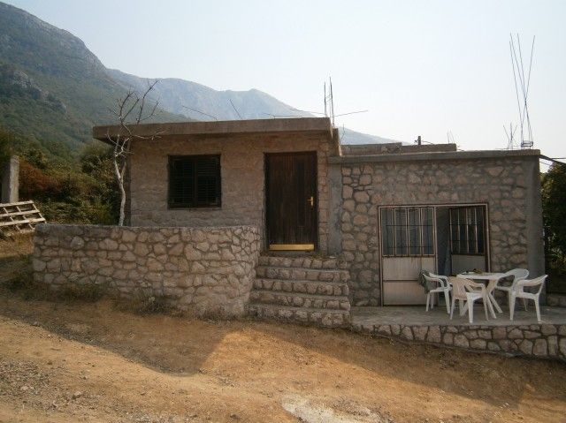 Дом в Сутоморе, Черногория, 98 м2 - фото 1