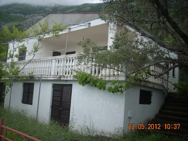 Дом в Сутоморе, Черногория, 115 м2 - фото 1