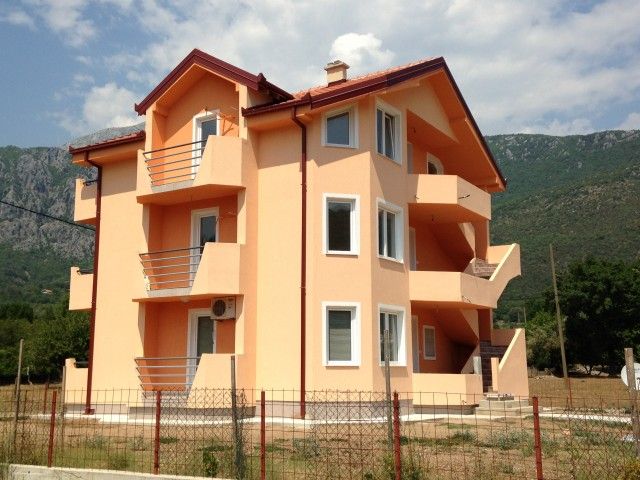 Дом в Зеленике, Черногория, 220 м2 - фото 1