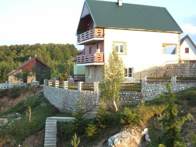 Дом в Жабляке, Черногория, 200 м2 - фото 1