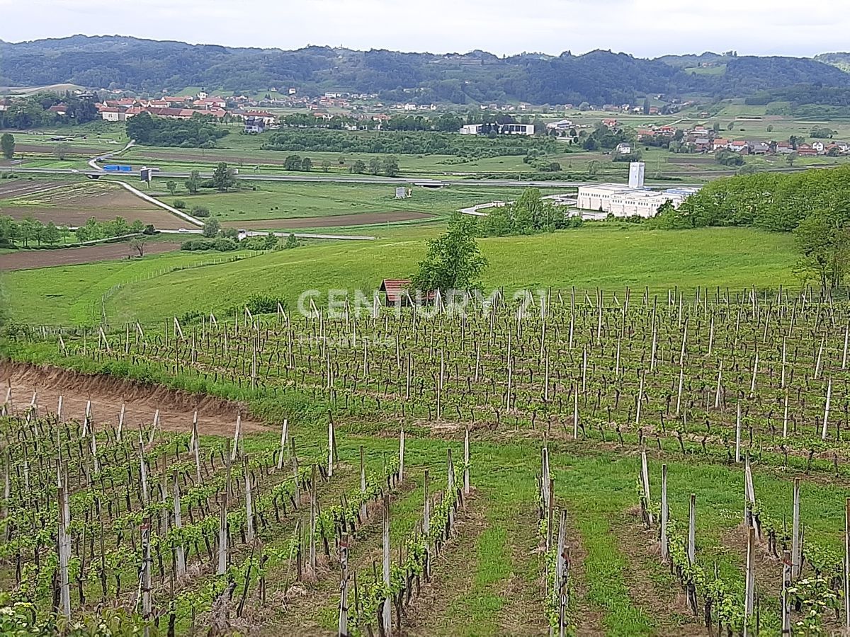 Земля в Свети-Криж-Зачретье, Хорватия, 80 000 м² - фото 13