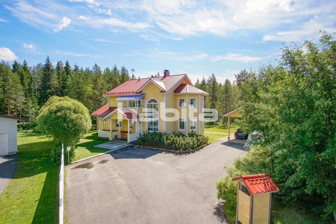 Дом в Оулу, Финляндия, 221.5 м2 - фото 1
