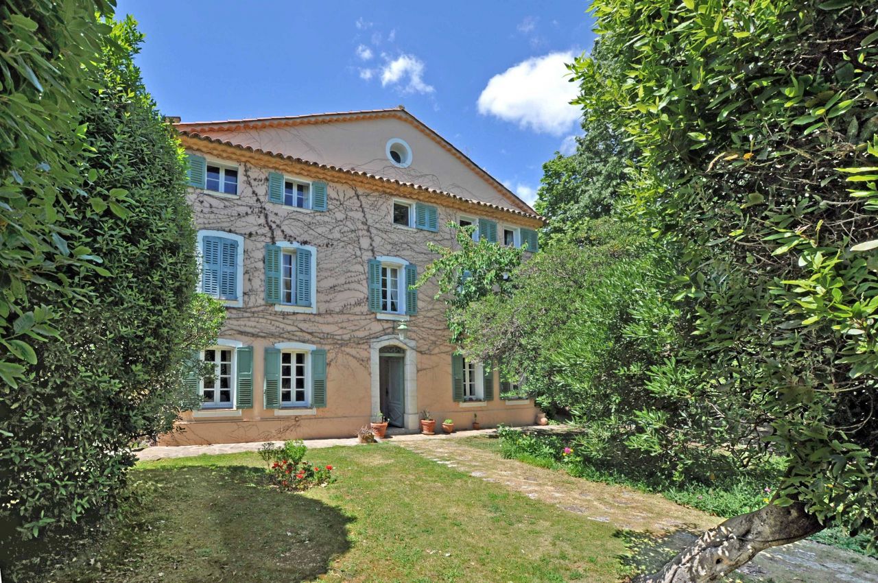 Вилла в Грасе, Франция, 800 м² - фото 1