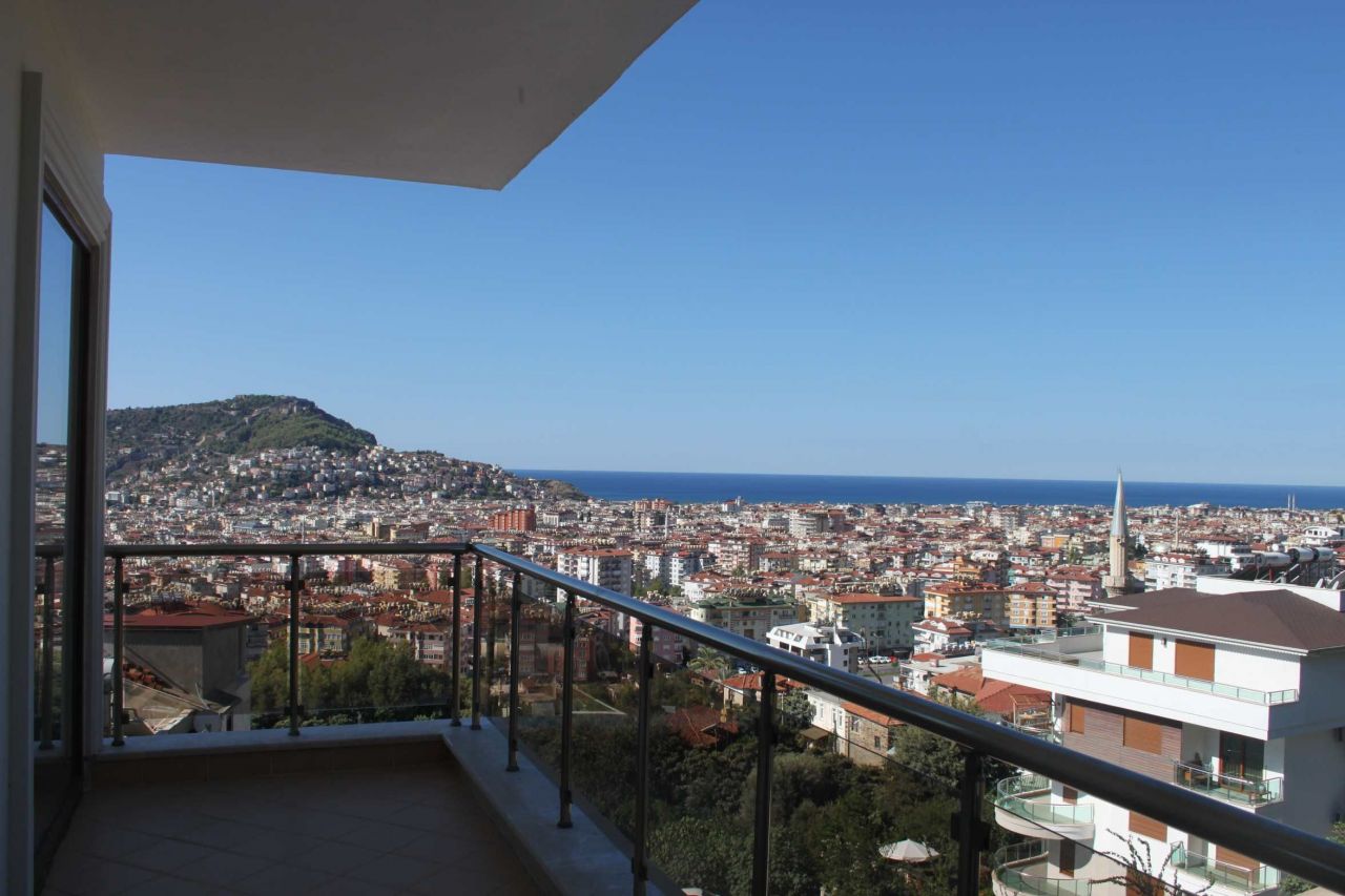 Квартира в Алании, Турция, 138 м² - фото 1