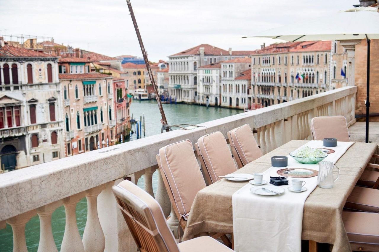 Дом в Венеции, Италия - фото 1
