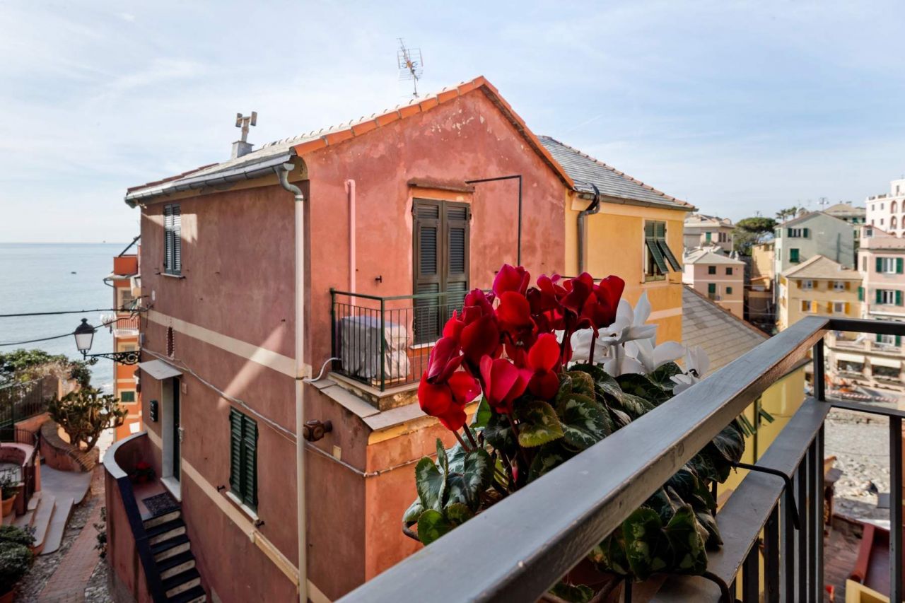 Дом в Генуе, Италия, 150 м2 - фото 1