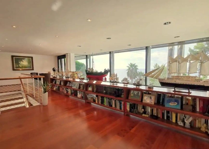 Вилла в Бланесе, Испания, 380 м² - фото 8