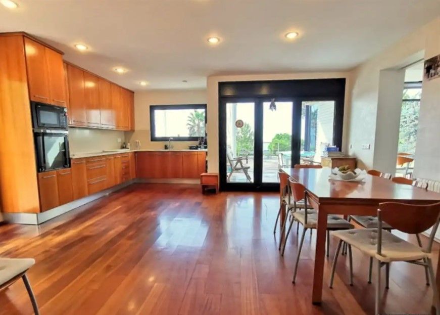 Вилла в Бланесе, Испания, 380 м² - фото 6