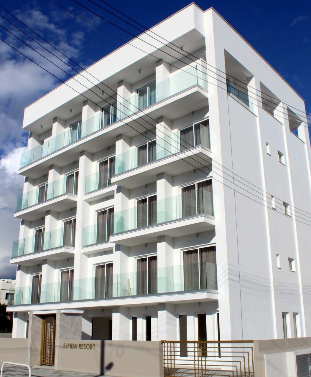 Коммерческая недвижимость в Лимасоле, Кипр, 616 м2 - фото 1