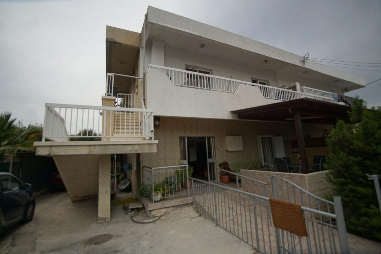 Коммерческая недвижимость в Пафосе, Кипр, 308 м2 - фото 1