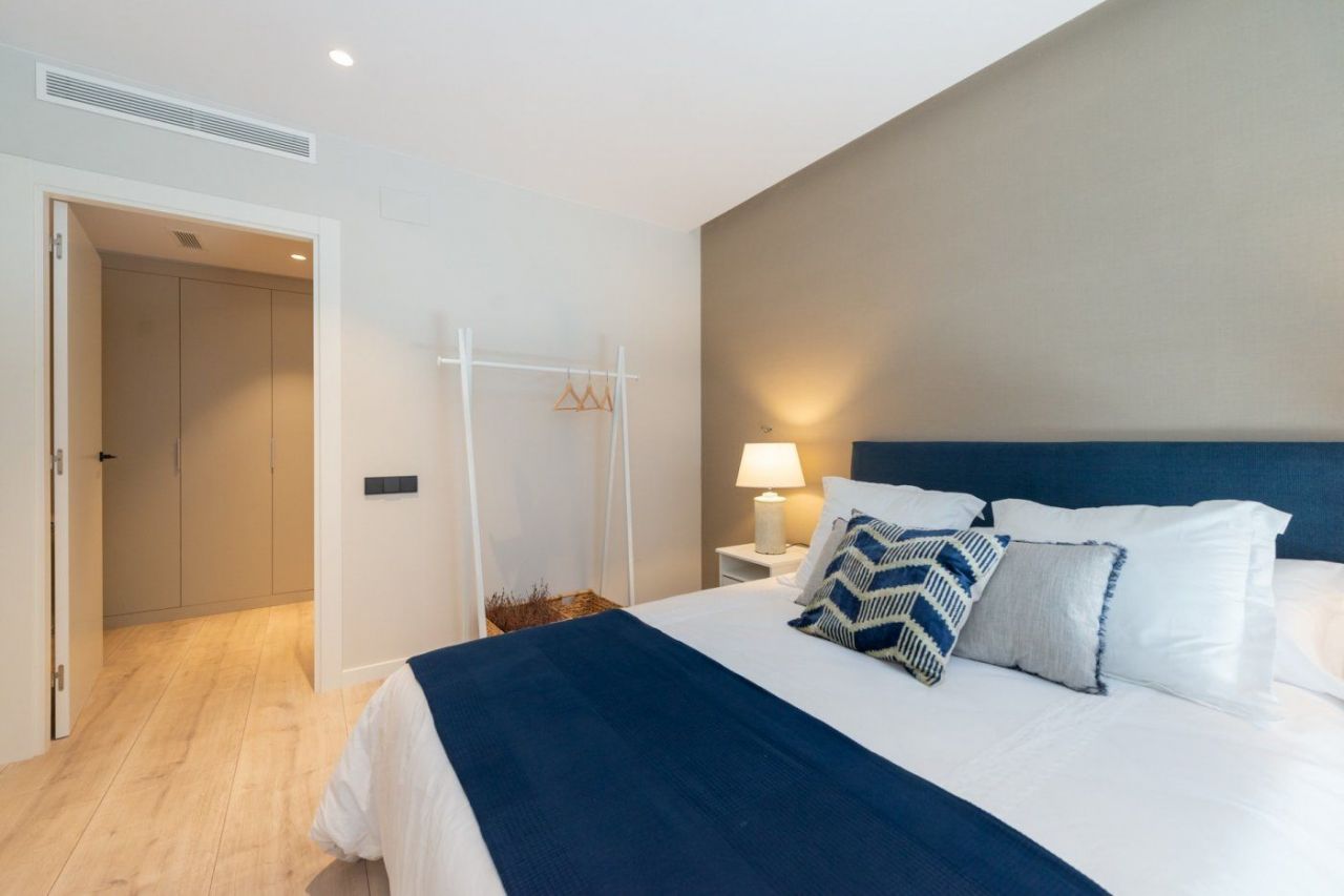 Квартира в Барселоне, Испания, 95 м² - фото 15