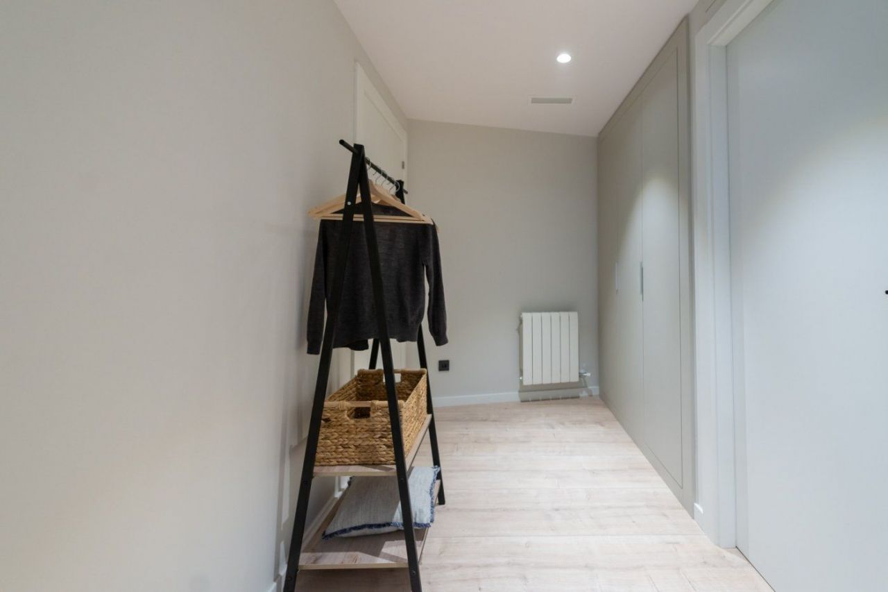 Квартира в Барселоне, Испания, 95 м² - фото 18