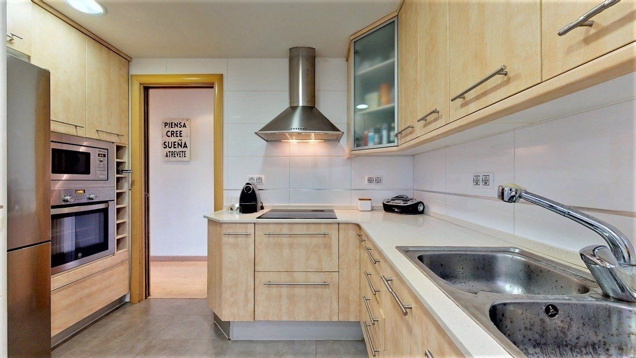 Квартира в Барселоне, Испания, 90 м² - фото 7