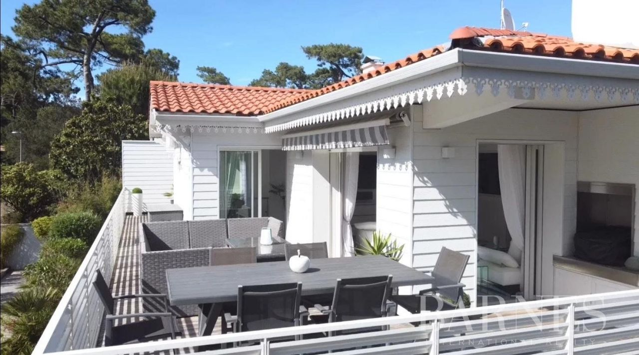 Дом Pyla-sur-Mer, Франция, 225 м² - фото 1