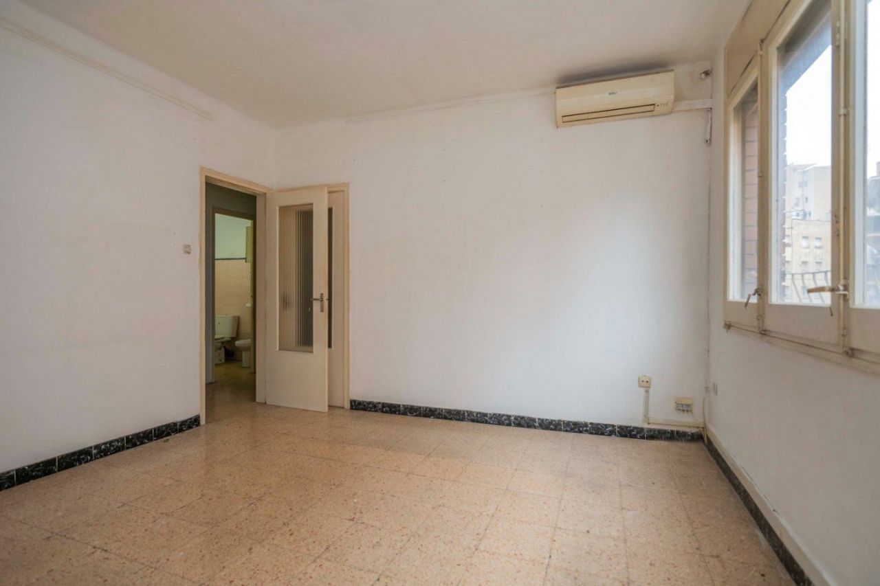 Квартира в Барселоне, Испания, 87 м² - фото 6