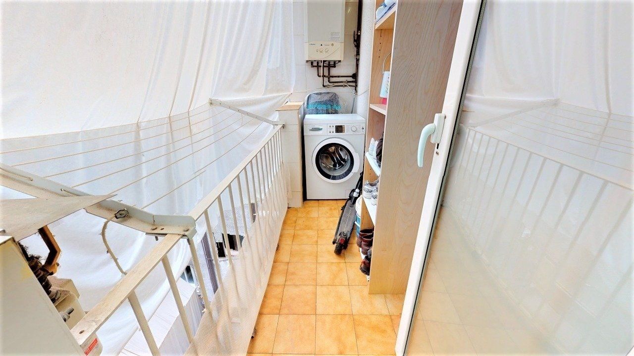 Квартира в Барселоне, Испания, 90 м² - фото 12