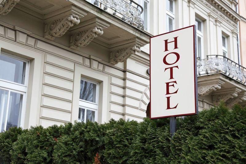 Отель, гостиница в Дрездене, Германия, 1 800 м2 - фото 1