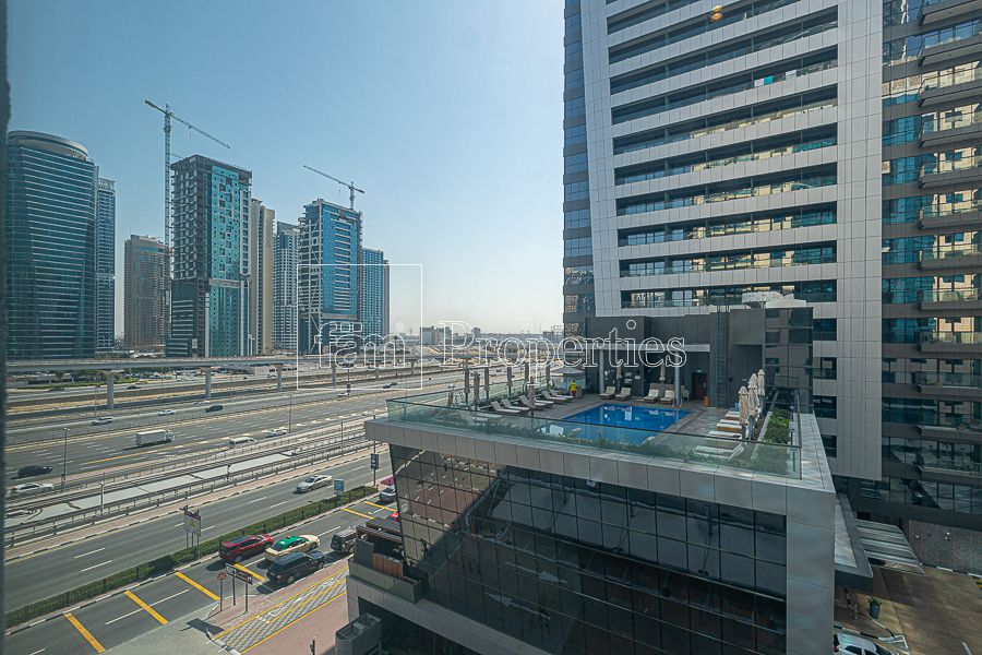 Апартаменты в Дубае, ОАЭ, 69 м2 - фото 1