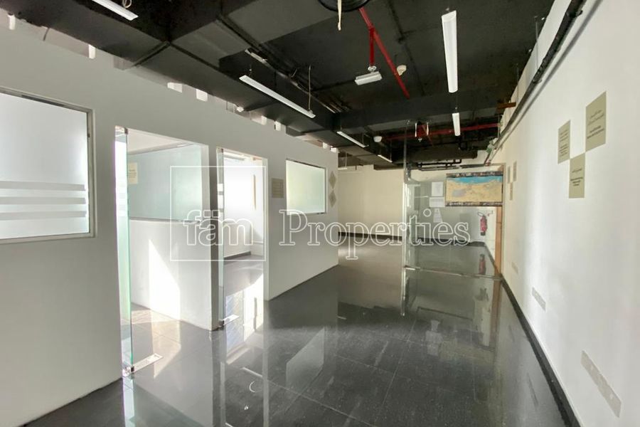 Офис Business Bay, ОАЭ, 92 м2 - фото 1