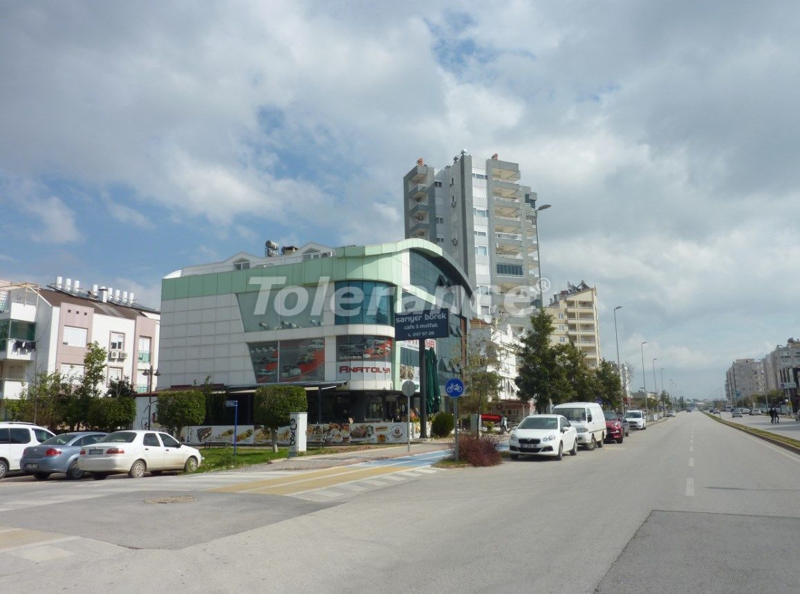 Коммерческая недвижимость в Анталии, Турция, 950 м2 - фото 1