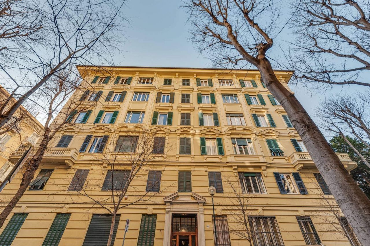 Апартаменты в Генуе, Италия, 274 м2 - фото 1