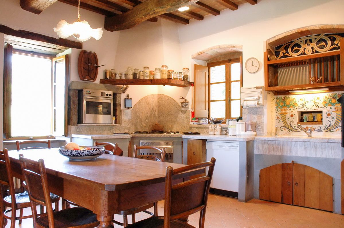 Поместье в Читта-ди-Кастелло, Италия, 694 м² - фото 9