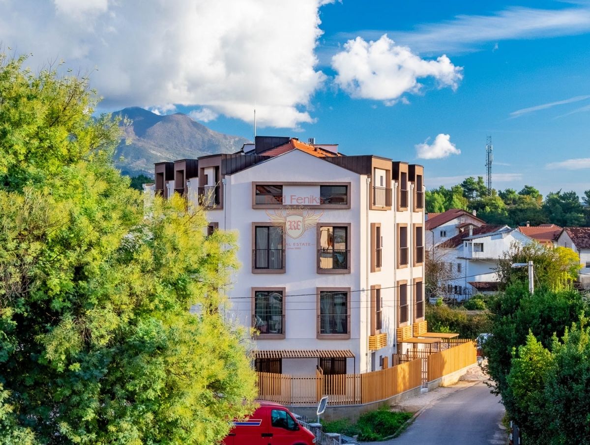 Квартира в Тивате, Черногория, 30 м2 - фото 1