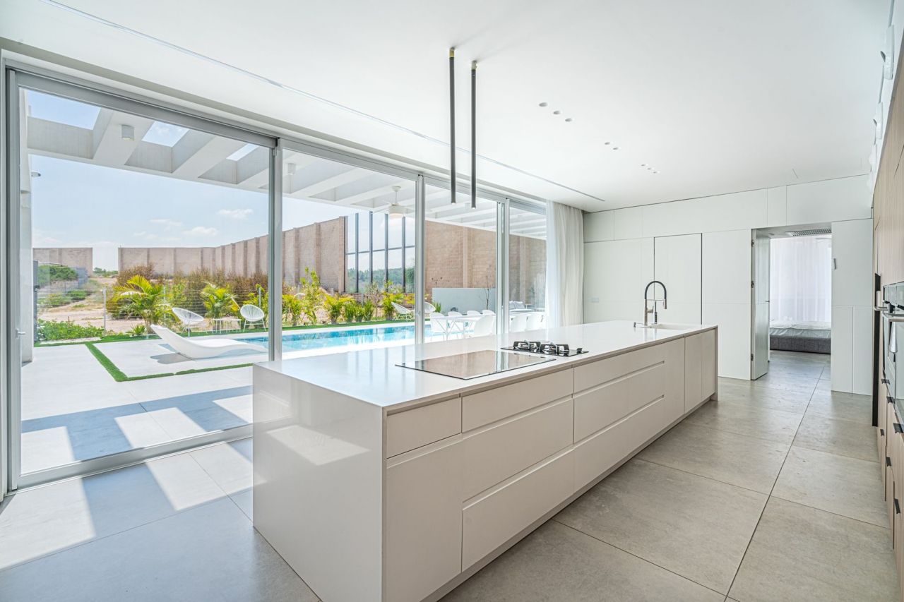 Вилла в Кейсарии, Израиль, 400 м² - фото 3