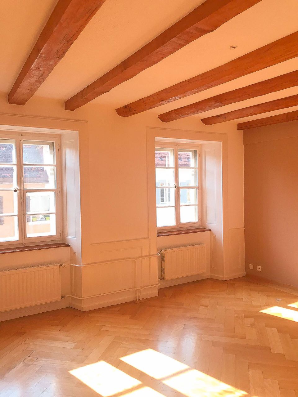 Доходный дом в Невшателе, Швейцария, 850 м² - фото 3