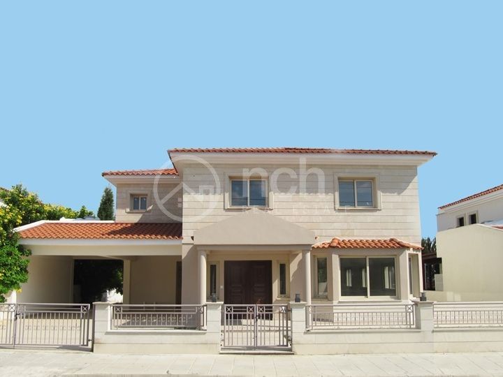 Дом в Никосии, Кипр, 233 м2 - фото 1