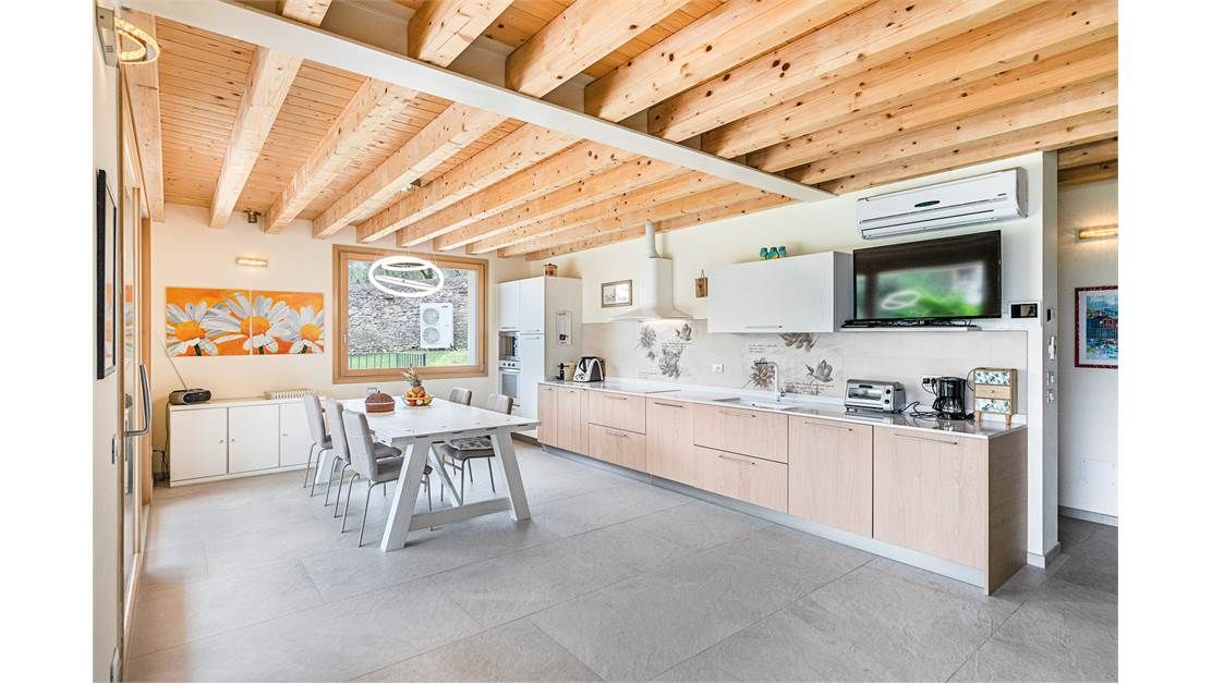 Вилла у озера Гарда, Италия, 280 м² - фото 15