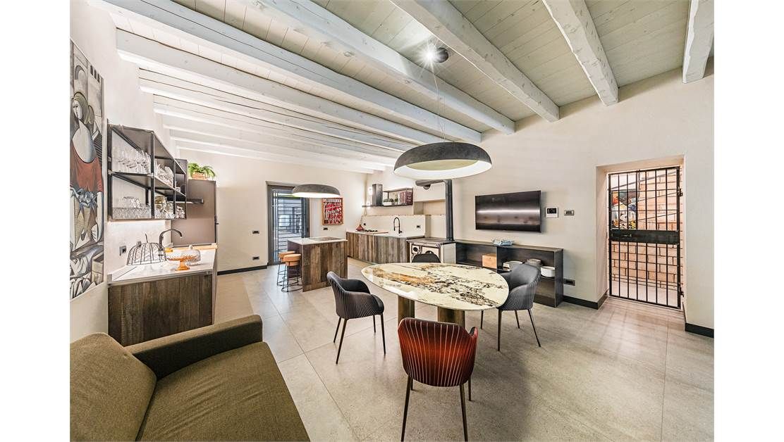 Вилла у озера Гарда, Италия, 415 м² - фото 9