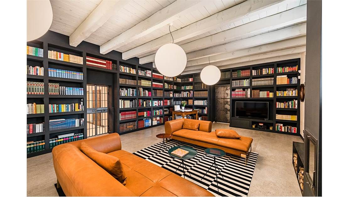 Вилла у озера Гарда, Италия, 415 м² - фото 11