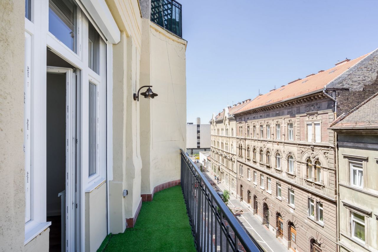 Апартаменты в Будапеште, Венгрия, 107 м2 - фото 1
