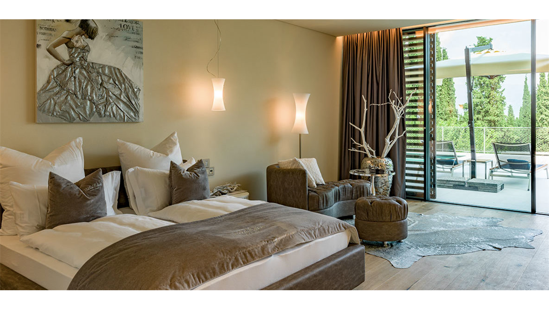 Вилла у озера Гарда, Италия, 400 м² - фото 10