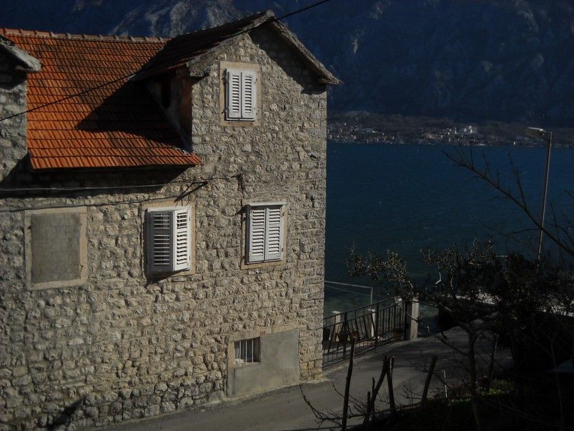 Дом в Которе, Черногория, 100 м2 - фото 1