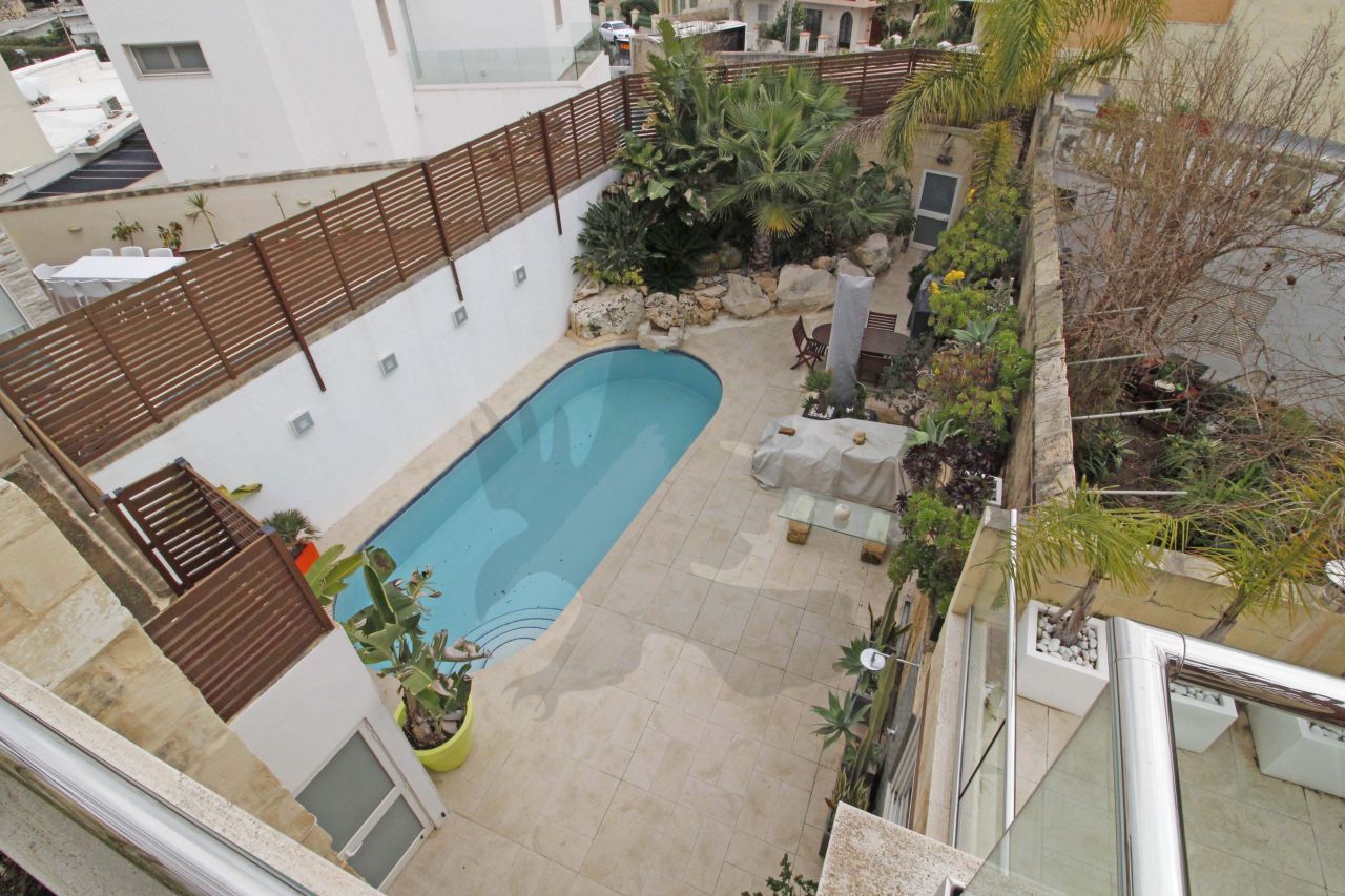 Вилла в Аттарде, Мальта, 450 м² - фото 1