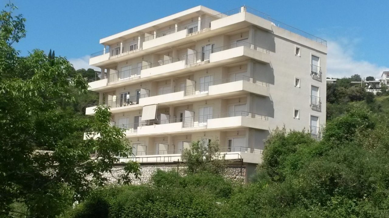 Квартира в Утехе, Черногория, 98 м2 - фото 1