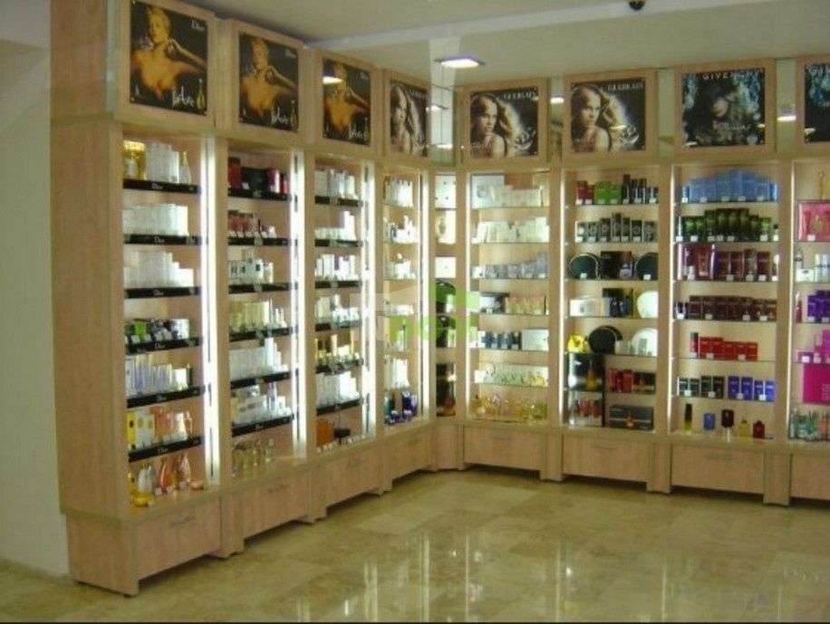 Магазин в Барселоне, Испания, 154 м2 - фото 1