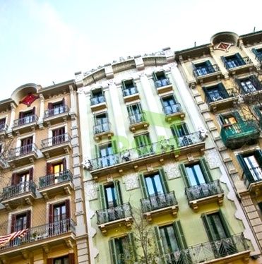 Отель, гостиница в Барселоне, Испания, 1 525 м2 - фото 1