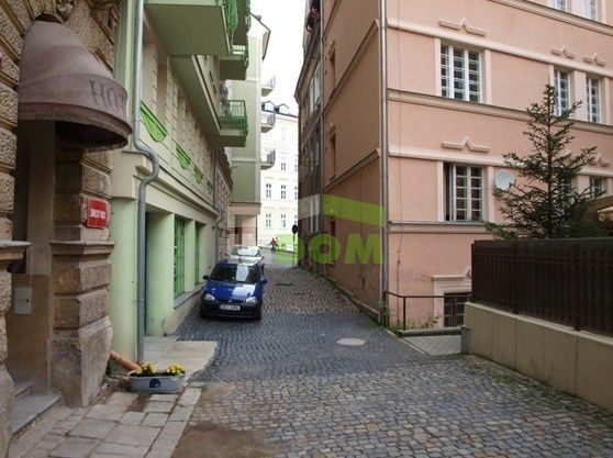 Отель, гостиница в Карловых Варах, Чехия, 250 м² - фото 1
