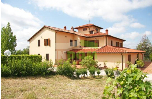 Коммерческая недвижимость Тоскана, Италия, 1 000 м2 - фото 1