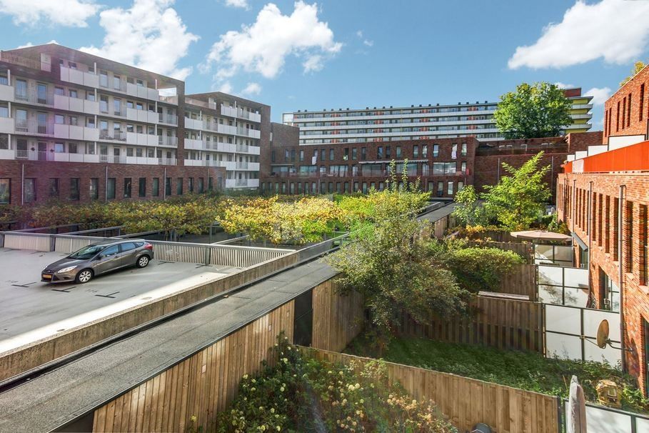 Апартаменты в Амстердаме, Нидерланды, 106 м² - фото 2