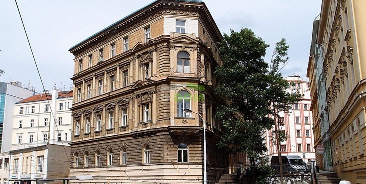 Доходный дом в Праге, Чехия, 1 250 м² - фото 2