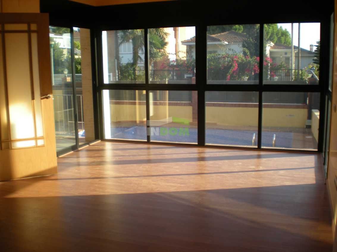 Дом на Коста-Дорада, Испания, 370 м² - фото 2