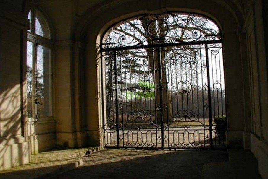 Замок в Париже, Франция, 4 200 м² - фото 3