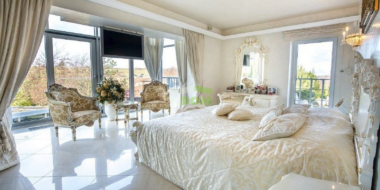 Вилла в Праге, Чехия, 1 472 м² - фото 3